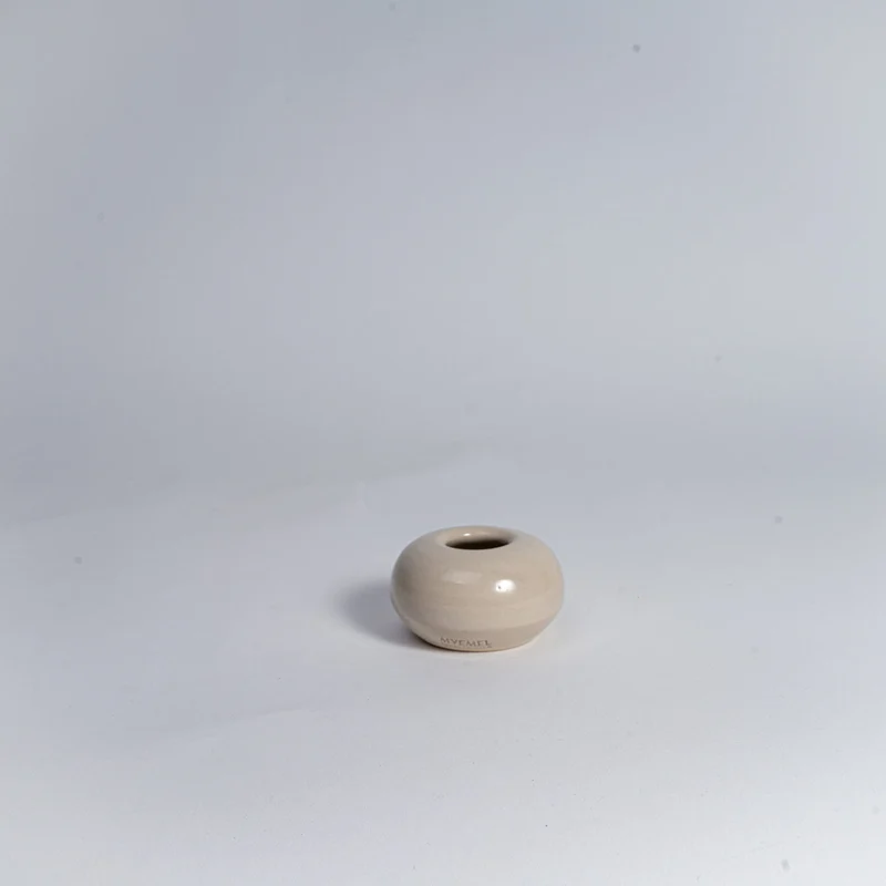 MURA MURA Matcha Besenständer YOTO beige