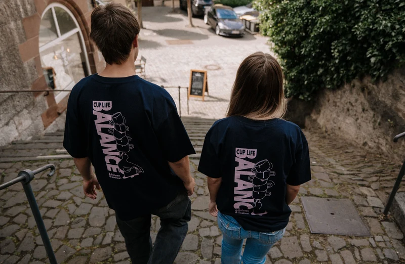 B&S T-Shirt "Cup Life Balance" dunkelblau