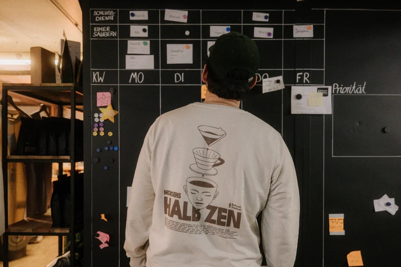 B&S Sweatshirt "Halb Zen" beige