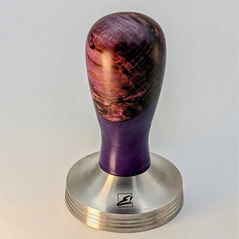 Epoxy Elegance Tamper #11 – Gestockte Buche & Violett