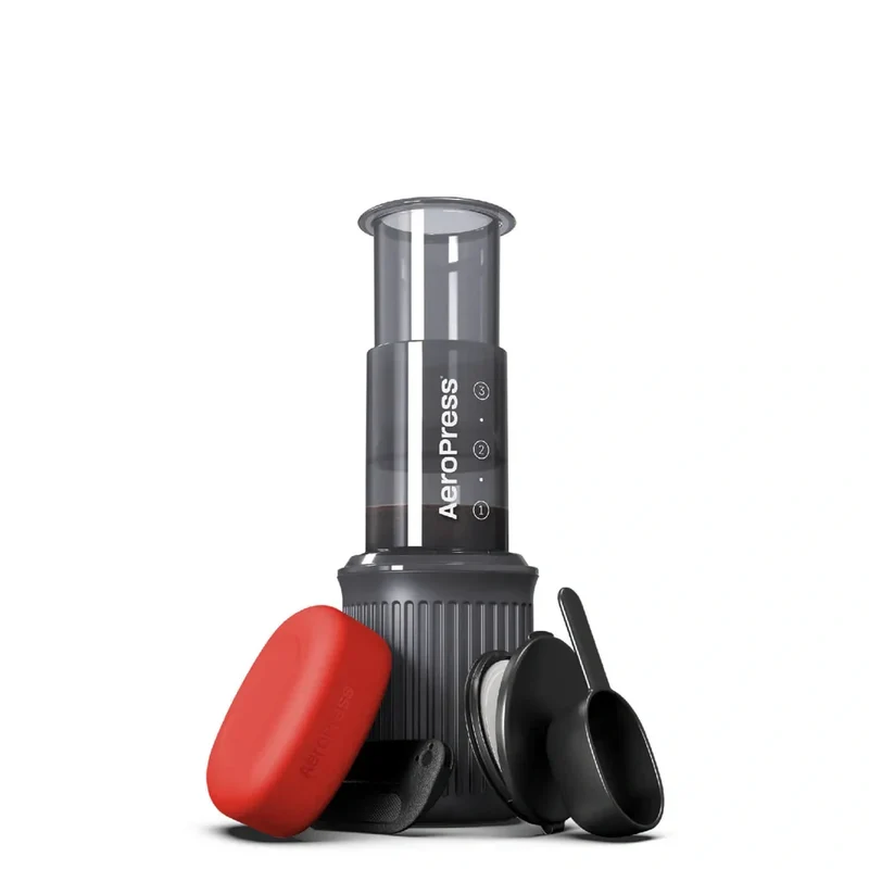 AeroPress Go Coffee Maker inkl. 100 Filtern